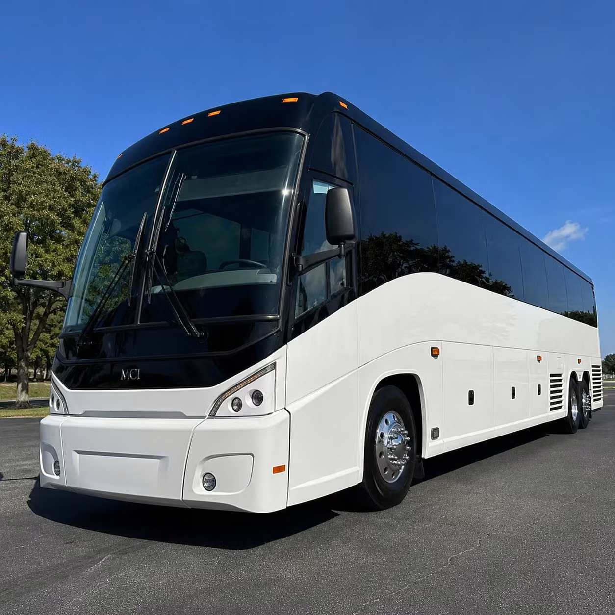 concert bus rentals to fivepoint amphitheater and irvine venues