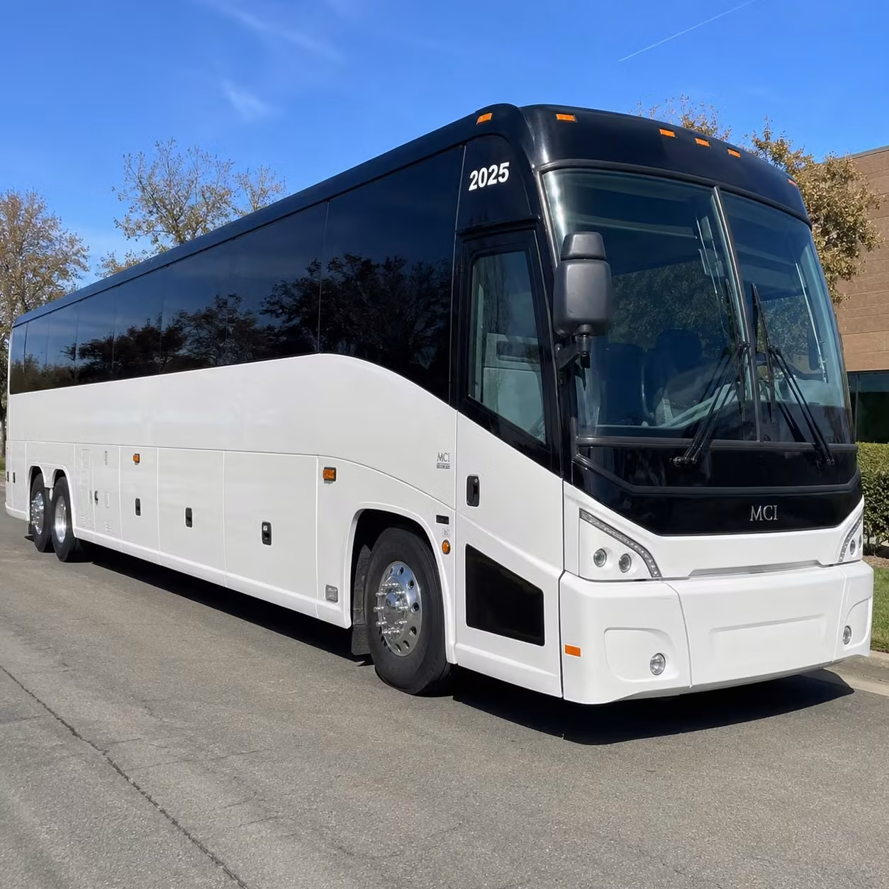 for the best corporate event shuttle service in south orange county ranchosantamargaritacharterbuscompany com has you covered